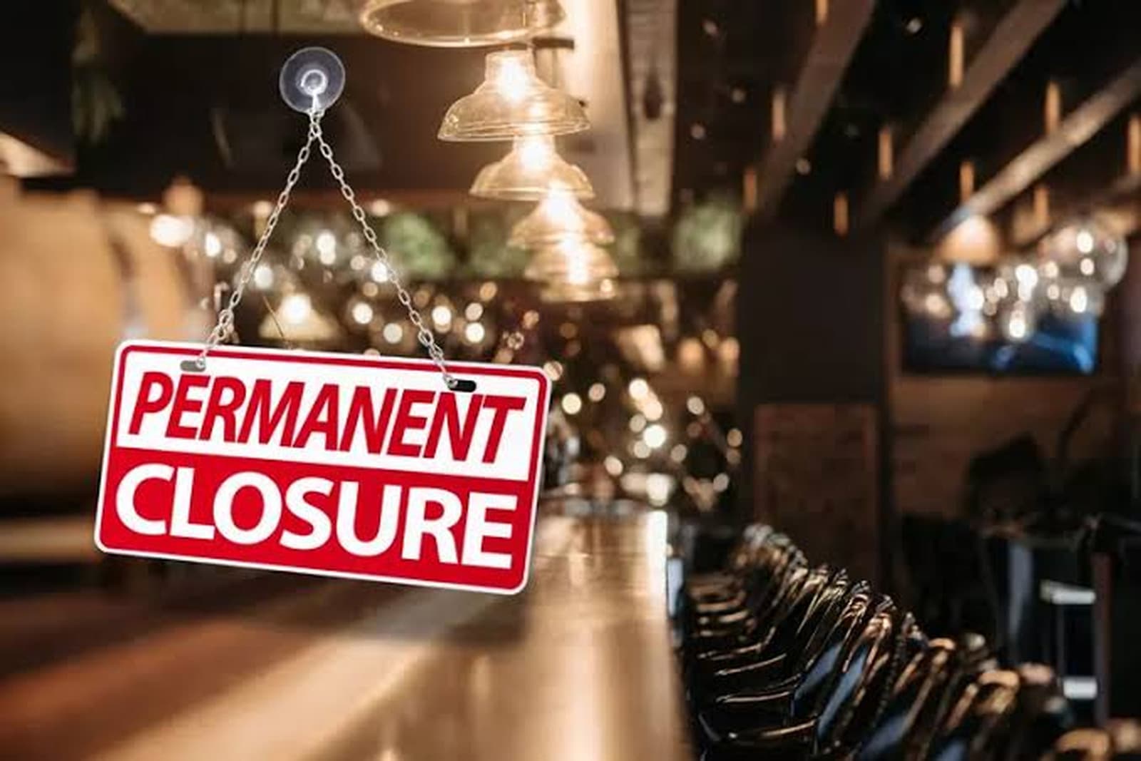 Restaurant Chains Are Closing by the Hundreds, But Tariffs Aren't Really the Main Reason