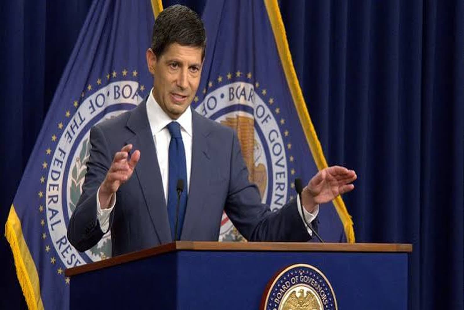 A Fed That Speaks Less Clearly Doesn't Help Families Budgeting for Higher Prices